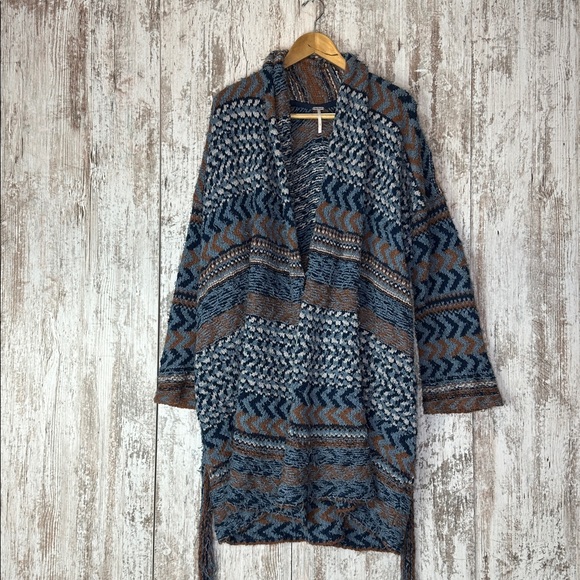 Free People Iona Wrap Cardigan Sweater | Boho Chunky Knit Sz Medium - Picture 2 of 8